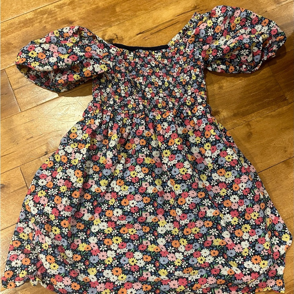 Gap Kids Flowered Dress with Puff Sleeves New Condition